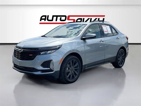 Used 2024 Chevrolet Equinox RS image 3