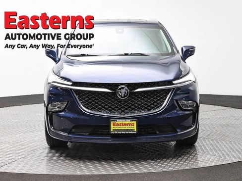 Used 2022 Buick Enclave Avenir w/ Avenir Technology Package AWD/4WD image 2