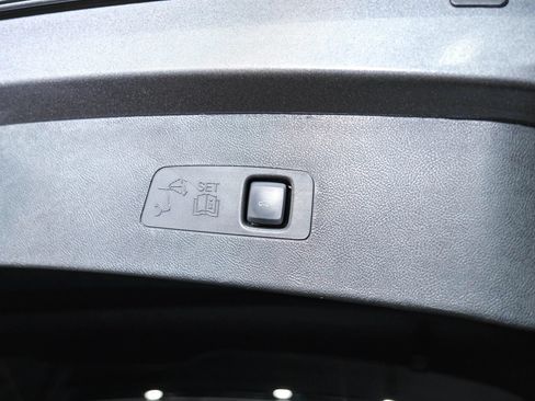 Used 2022 Lincoln Corsair Reserve w/ Elements Package FWD image 52