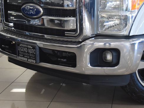 Used 2011 Ford F250 Lariat w/ Lariat Interior Pkg RWD image 16