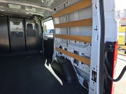 Used 2024 Ford Transit 250 Low Roof w/ Exterior Upgrade Package image 16
