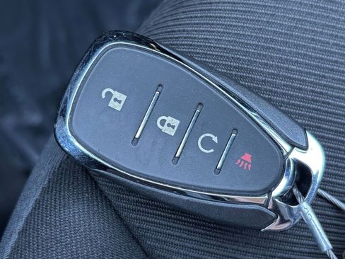 Used 2025 Chevrolet Blazer LT image 21