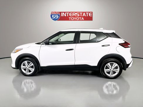 Used 2024 Nissan Kicks S image 4