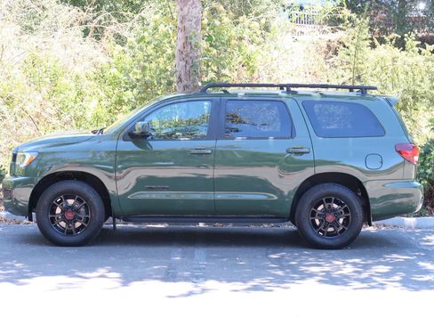 Used 2020 Toyota Sequoia TRD Pro AWD/4WD image 11