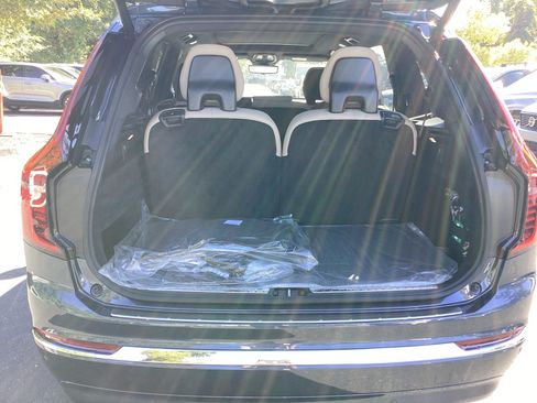 Certified 2026 Volvo XC90 B6 Plus w/ Protection Package Premier AWD/4WD image 35