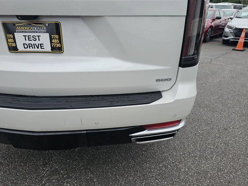 Used 2021 Cadillac Escalade Premium Luxury Platinum RWD image 14