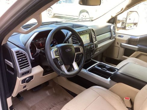 Used 2017 Ford F350 Lariat w/ Lariat Value Package image 27