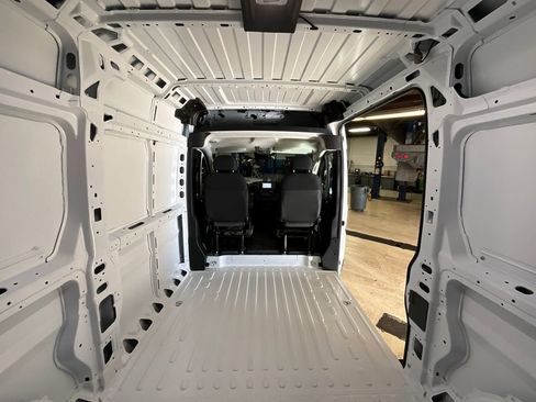 New 2026 RAM ProMaster 2500 w/ Convenience Group image 4