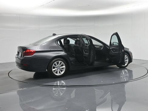 Used 2016 BMW 528i Sedan RWD image 5