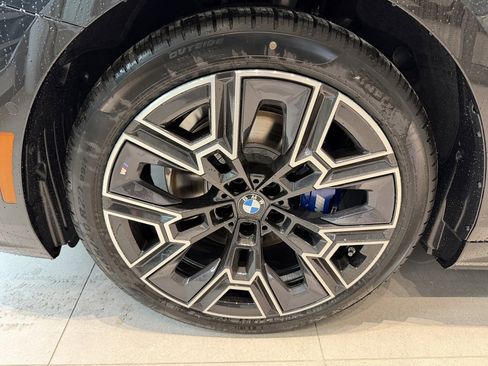 New 2026 BMW 530i xDrive w/ M Sport Package image 8