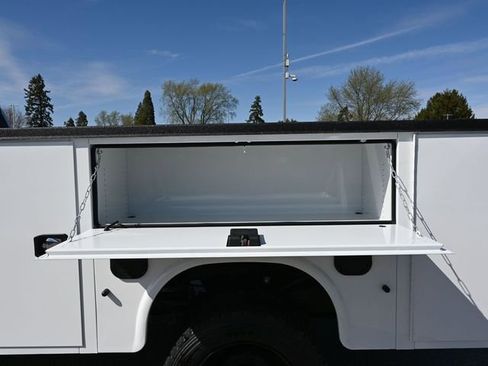 New 2026 RAM 5500 Tradesman AWD/4WD image 5