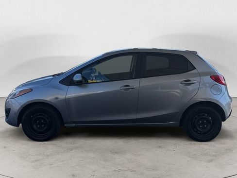 Used 2012 MAZDA MAZDA2 Sport FWD image 2