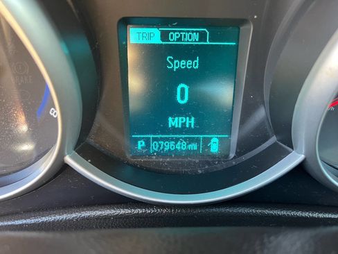 Used 2015 Chevrolet Cruze LS image 26