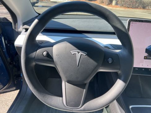 Used 2022 Tesla Model 3 Long Range image 19