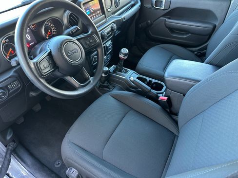 Used 2022 Jeep Gladiator Sport w/ Trailer Tow Package AWD/4WD image 10