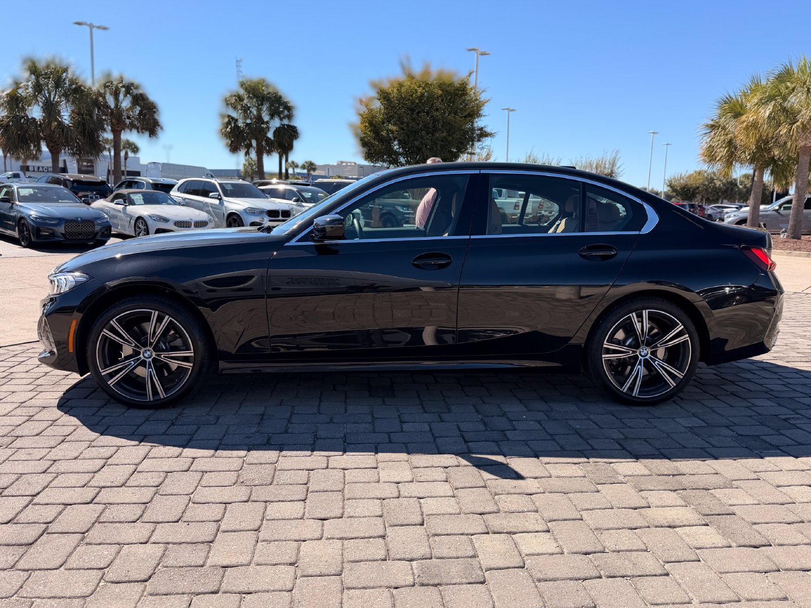 Used 2024 BMW 330i xDrive Sedan w/ Convenience Package AWD/4WD image 12