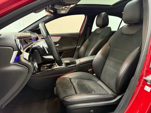 Used 2019 Mercedes-Benz A 220 A 220 4MATIC Sedan 4D image 15