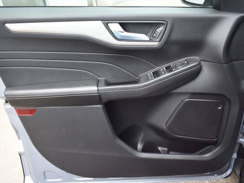 Used 2022 Ford Escape SEL AWD/4WD image 19
