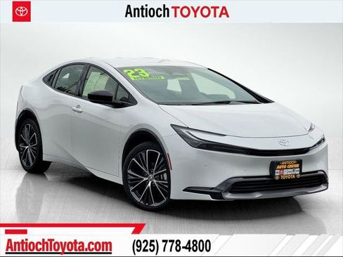 Certified 2023 Toyota Prius XLE FWD image 1