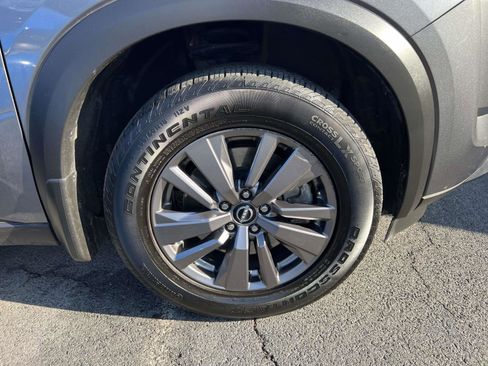 Used 2023 Nissan Pathfinder S image 9