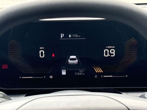 Certified 2025 Kia K4 FWD image 16