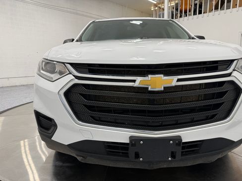 Used 2021 Chevrolet Traverse LS image 57