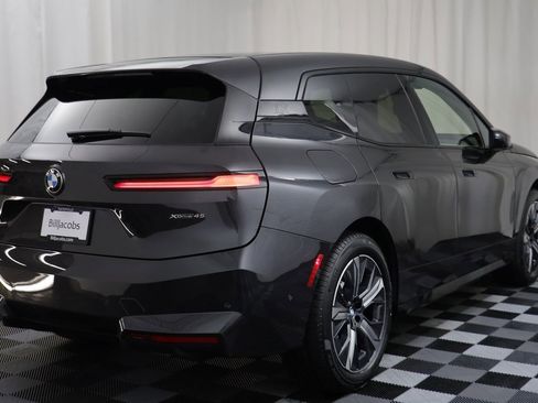 New 2026 BMW iX xDrive45 w/ Premium Package image 17