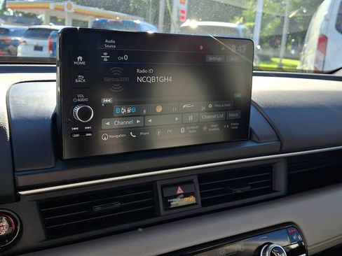 Used 2025 Honda Pilot Touring image 28