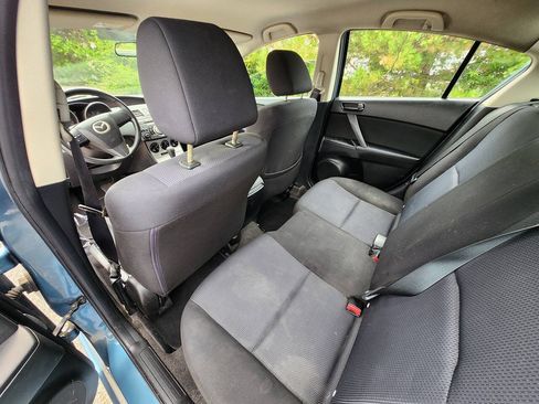Used 2010 MAZDA MAZDA3 i Sport FWD image 11