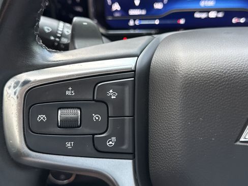 Used 2025 Chevrolet Silverado 1500 LT AWD/4WD image 19