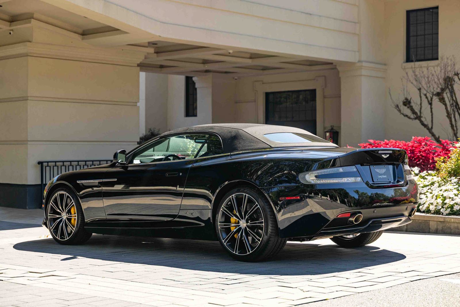 Used 2013 Aston Martin DB9 Volante RWD image 54