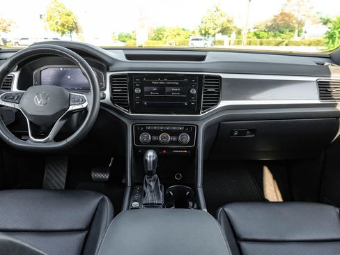 Used 2021 Volkswagen Atlas Cross Sport SEL FWD image 15