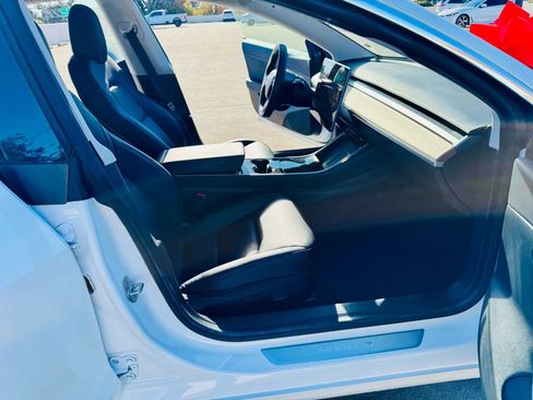 Used 2020 Tesla Model 3 RWD image 18