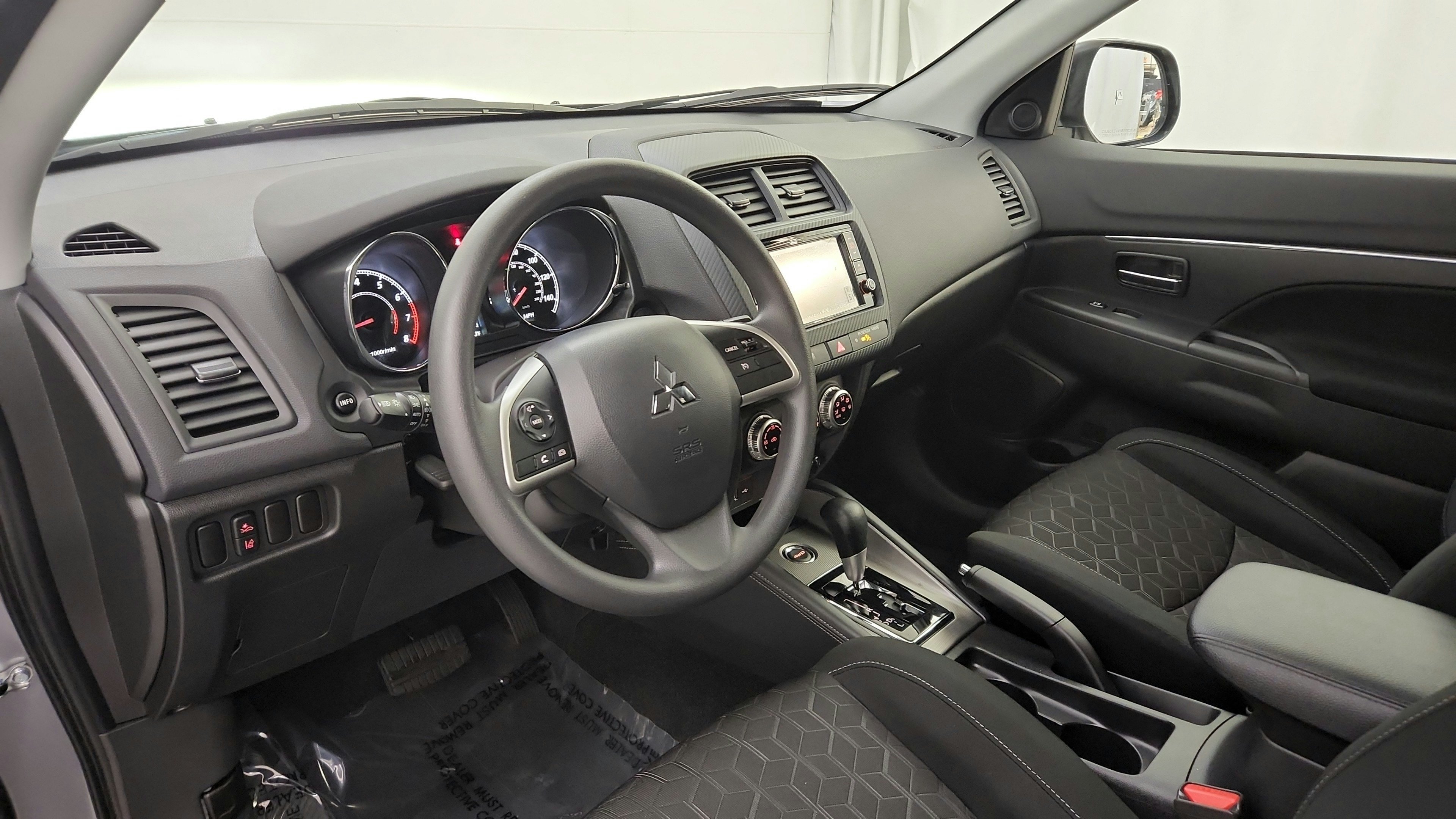 Used 2025 Mitsubishi Outlander Sport ES AWD/4WD image 16