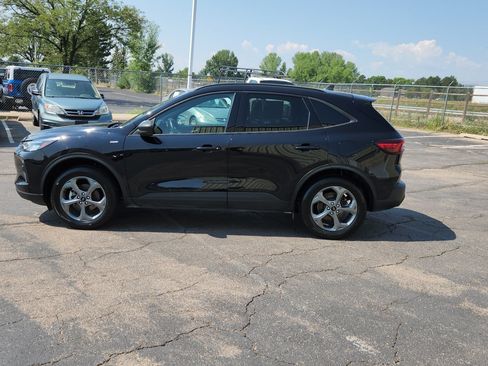 Certified 2025 Ford Escape ST-Line AWD/4WD image 6