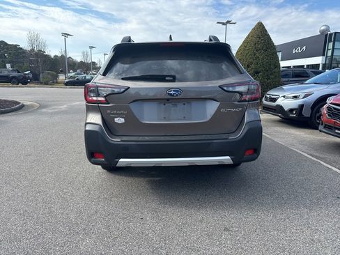 Used 2024 Subaru Outback Limited image 4