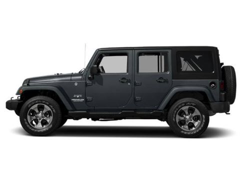 Used 2015 Jeep Wrangler Unlimited Sahara w/ Trailer Tow Group AWD/4WD image 3