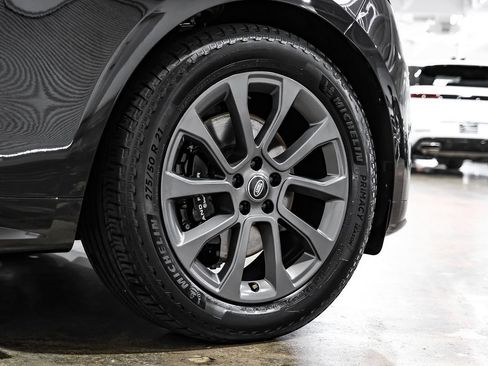 Used 2024 Land Rover Range Rover Sport Dynamic SE image 54