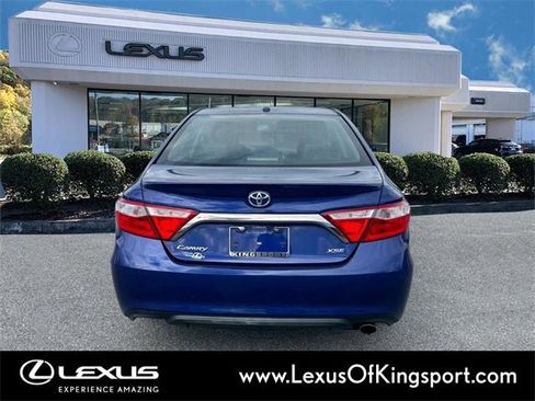 Used 2016 Toyota Camry XSE image 4