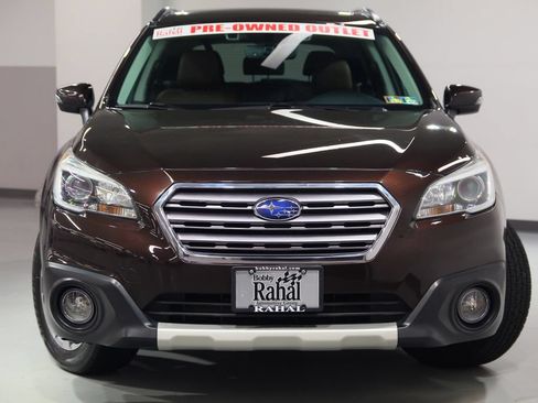 Used 2017 Subaru Outback 3.6R Touring AWD/4WD image 8
