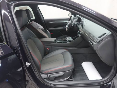 Used 2023 Hyundai Sonata SEL Plus w/ Preferred Accessory Package FWD image 12