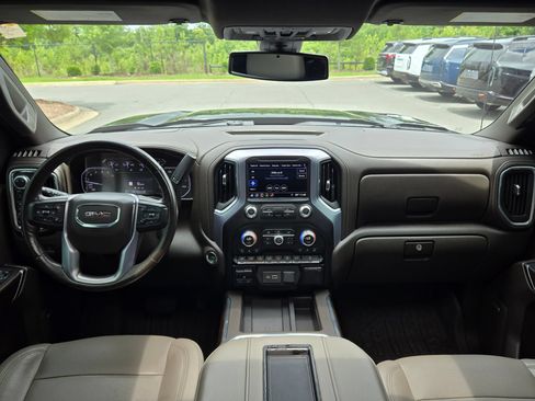 Used 2019 GMC Sierra 1500 SLT w/ SLT Premium Plus Package AWD/4WD image 10