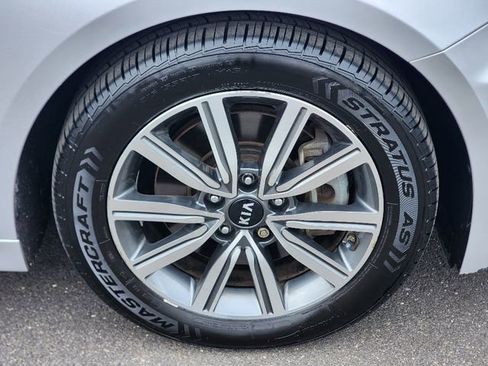 Used 2020 Kia Optima EX image 9