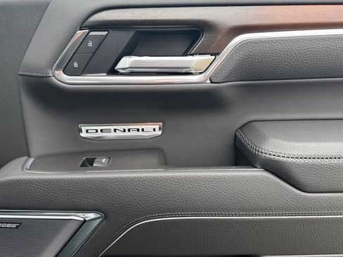 New 2026 GMC Sierra 1500 Denali w/ Denali Reserve Package image 19