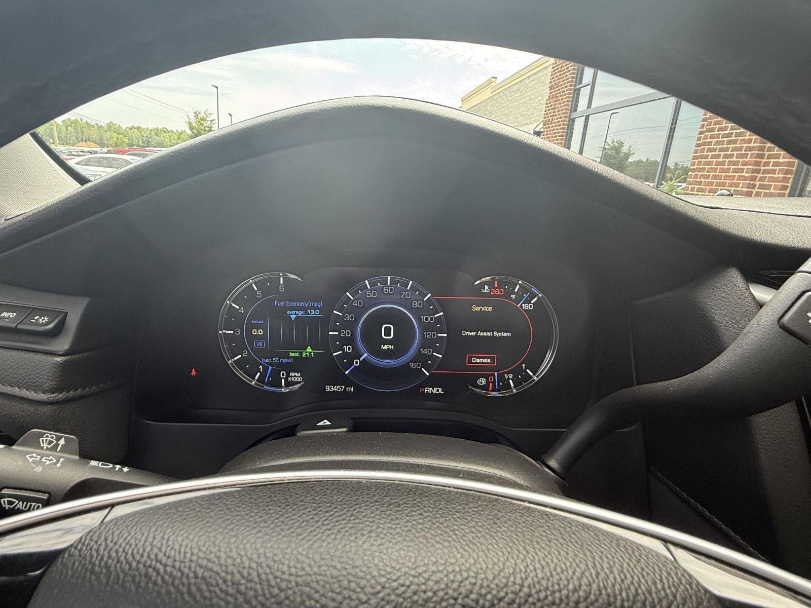 Used 2020 Cadillac Escalade Premium Luxury RWD image 15