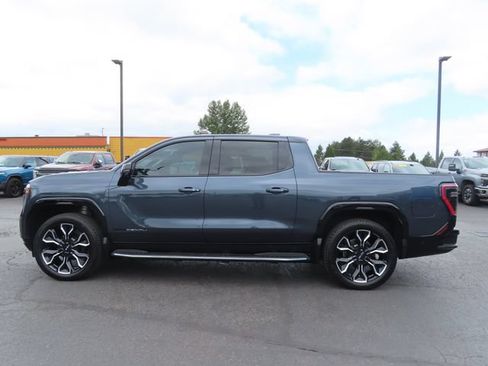 Used 2025 GMC Sierra EV Denali AWD/4WD image 4