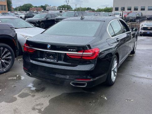 Used 2017 BMW 750i xDrive AWD/4WD image 3