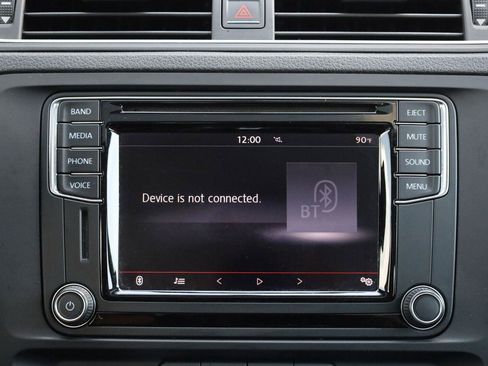 Used 2017 Volkswagen Jetta SE FWD image 36