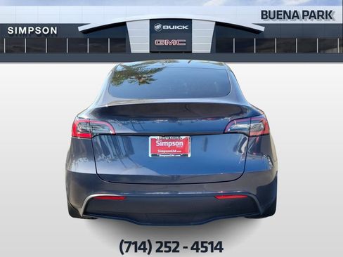 Used 2021 Tesla Model Y Long Range AWD/4WD image 7