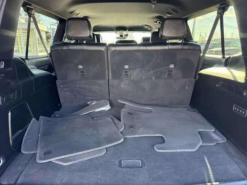 Used 2024 Jeep Wagoneer L Series II w/ Flexible Seating Group image 6